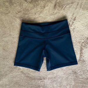 Lululemon Shorts, Size 4